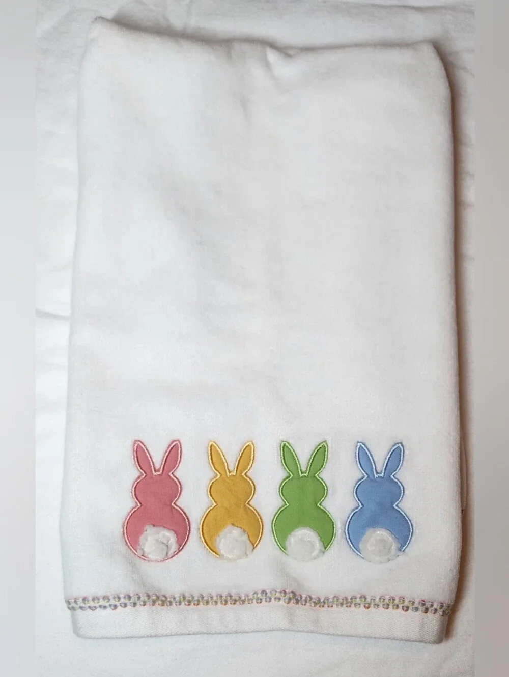 Caro Home Easter Bunny Hand Towel Embroidered Pastel Bunnies w/ Plush Tails